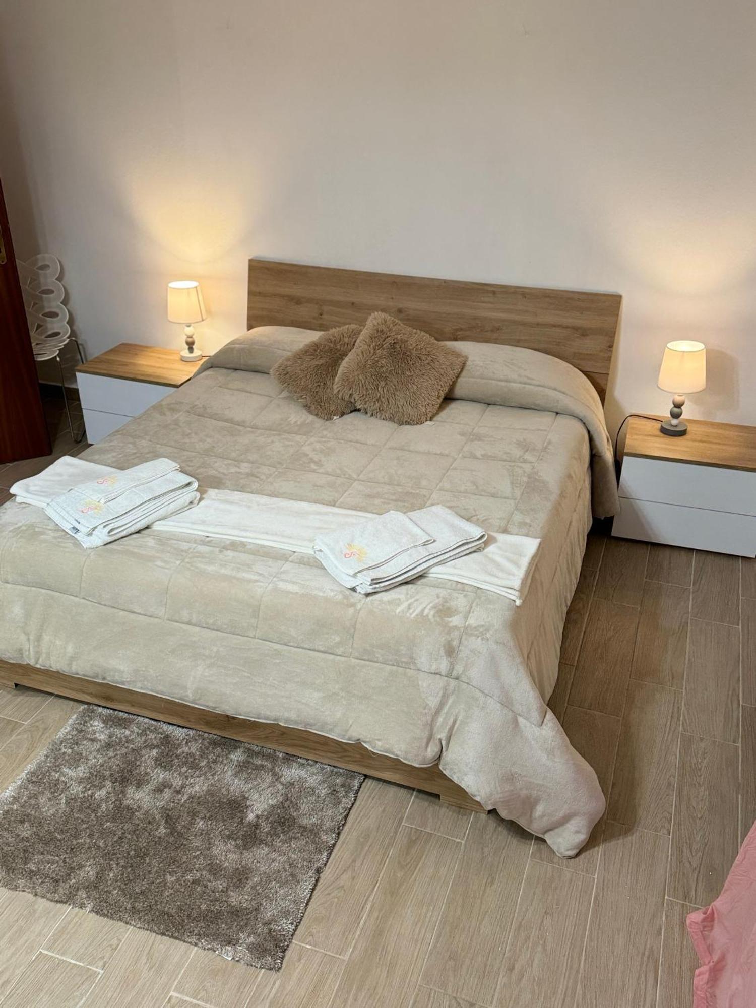 דירות אצ'י קטנה Casa Sole Sofie מראה חיצוני תמונה